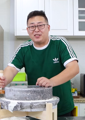 半吨先生