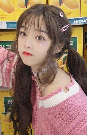 草莓朵朵